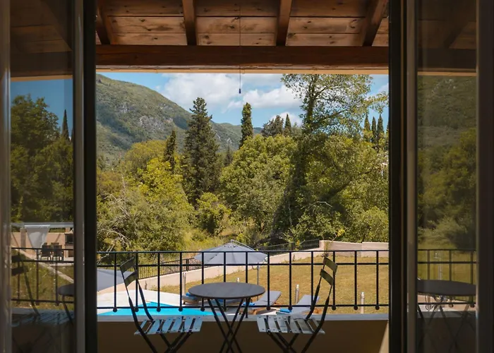 Vila Elite Dio Áno Korakiána