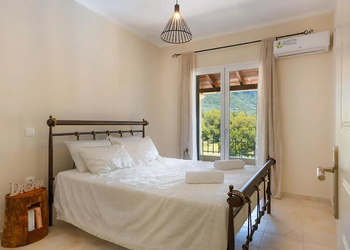 Elite Dio Βίλα Άνω Κορακιάνα